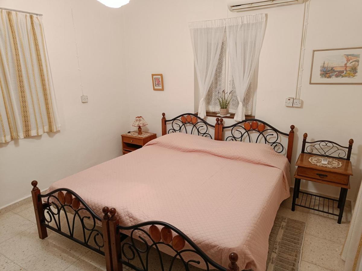 The Grapevine Guest House Pafos Exterior foto